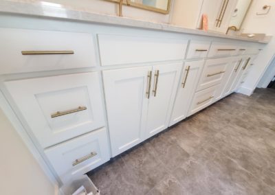 Satin Nickel T-Bar Pull On White Shaker Bathroom